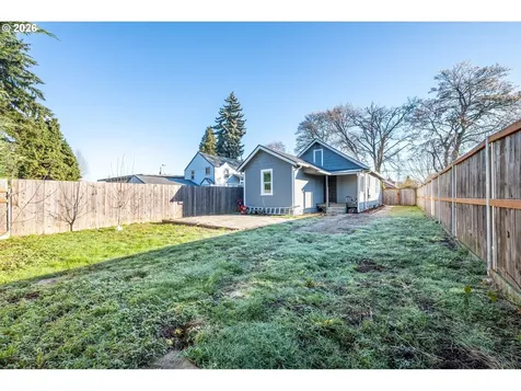 309 NW 3rd Avenue Kelso WA 98626
