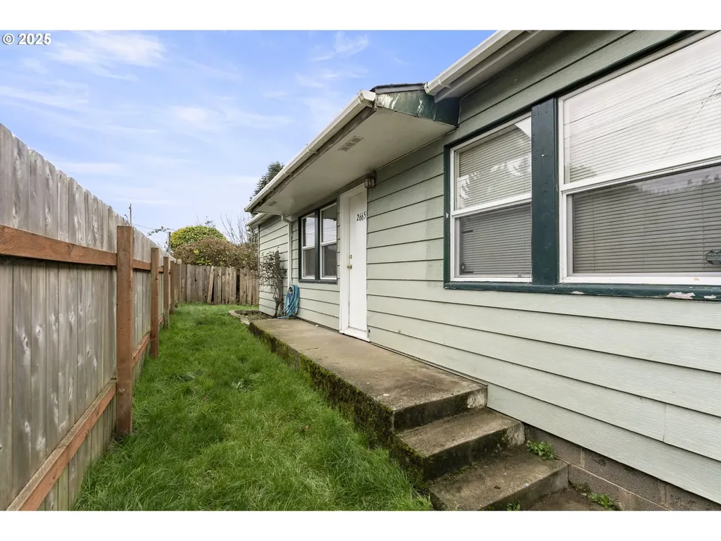 2665 35th Street Coos Bay OR 97420