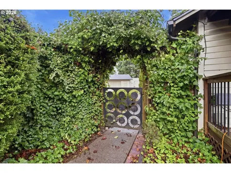 77030 Nellie Lane Cottage Grove OR 97424