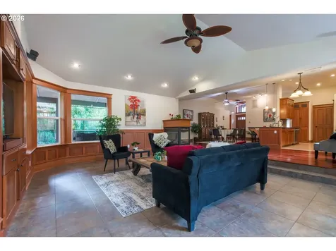 10507 NE 45th Avenue Vancouver WA 98686