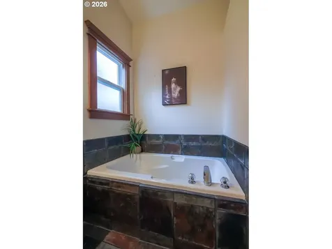 10507 NE 45th Avenue Vancouver WA 98686