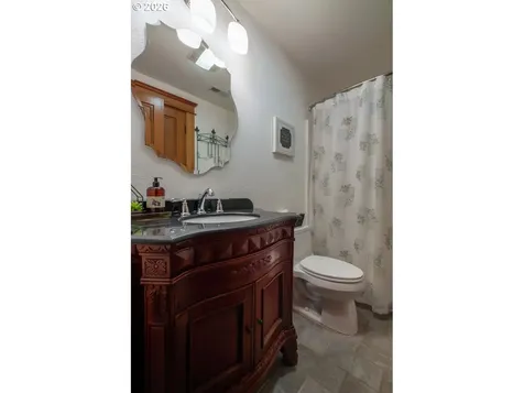 10507 NE 45th Avenue Vancouver WA 98686