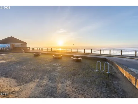 507 NW Alpine Street Newport OR 97365