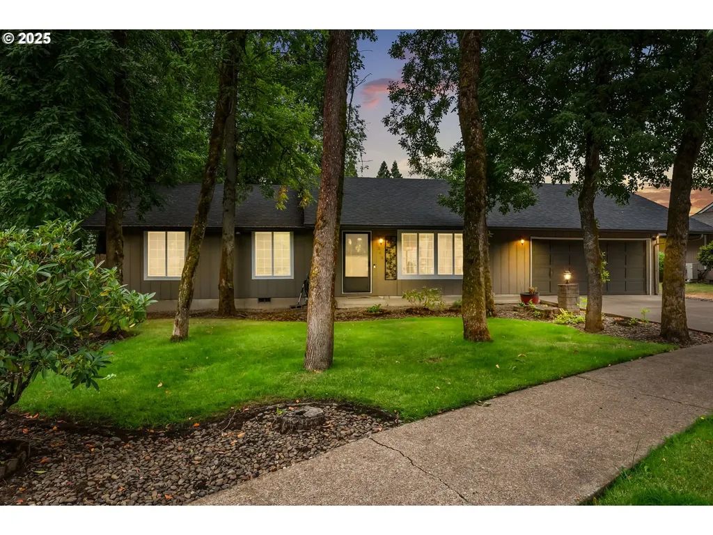 2343 Willona Park Eugene OR 97408