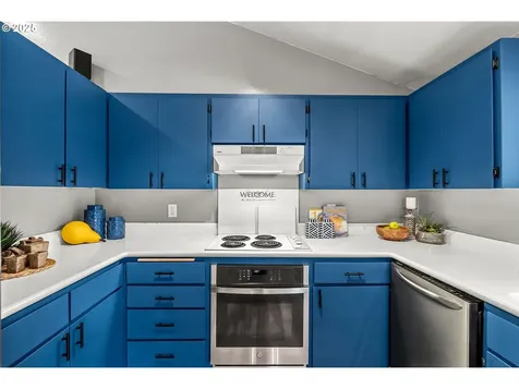 2343 Willona Park Eugene OR 97408