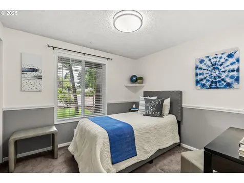 2343 Willona Park Eugene OR 97408
