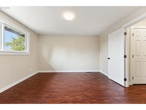 7520 SE Middle Way Vancouver WA 98664