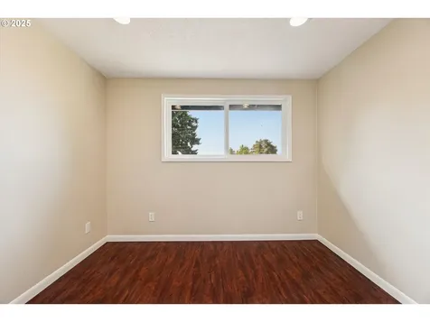 7520 SE Middle Way Vancouver WA 98664