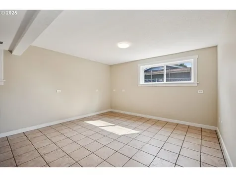 7520 SE Middle Way Vancouver WA 98664