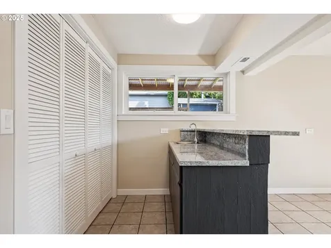 7520 SE Middle Way Vancouver WA 98664