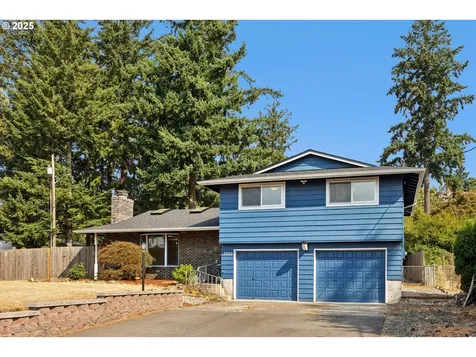 7520 SE Middle Way Vancouver WA 98664