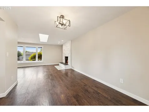 7520 SE Middle Way Vancouver WA 98664