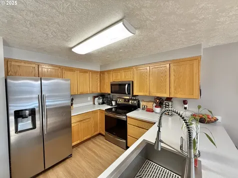 3035 NE Maloney Drive Mcminnville OR 97128