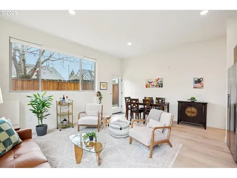 6610 N Greenwich Avenue Portland OR 97217