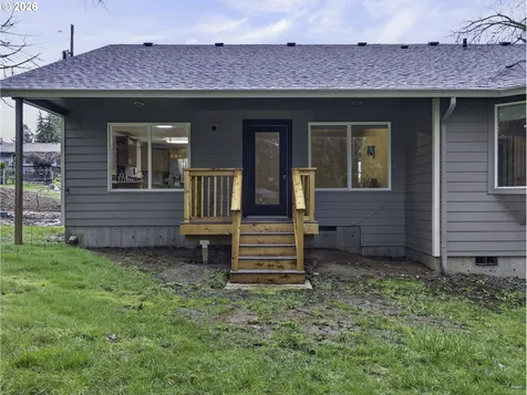 1909 9th Street Oregon City OR 97045