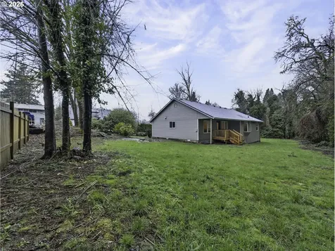 1909 9th Street Oregon City OR 97045