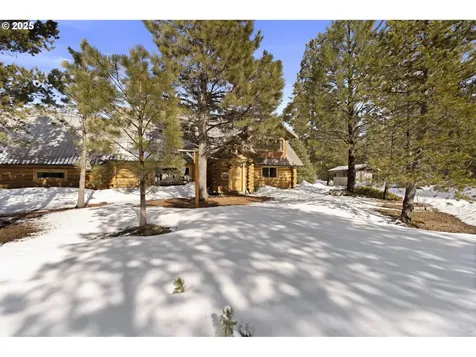 140643 Kamloop Lane Gilchrist OR 97737