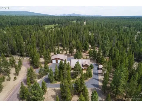 140643 Kamloop Lane Gilchrist OR 97737