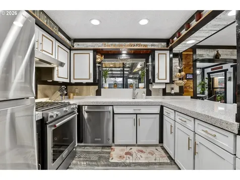 1670 NE Kennedy Lane Hillsboro OR 97124