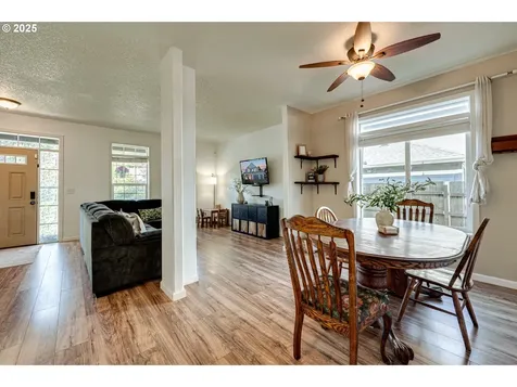168 Mable Lane Woodland WA 98674