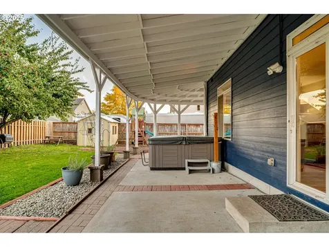 168 Mable Lane Woodland WA 98674