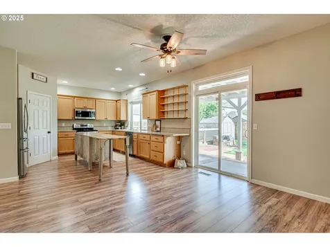 168 Mable Lane Woodland WA 98674