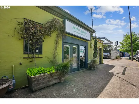 1114 SE Clay Street Portland OR 97214
