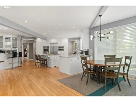 4221 SW Selling Court Portland OR 97221