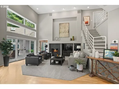 4221 SW Selling Court Portland OR 97221