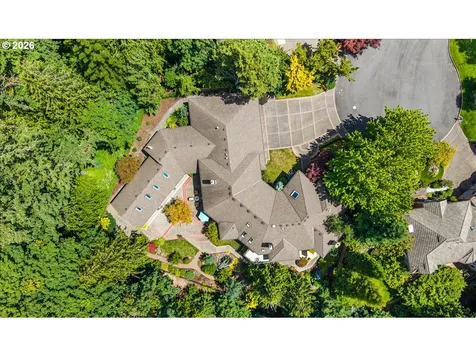 4221 SW Selling Court Portland OR 97221