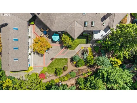 4221 SW Selling Court Portland OR 97221