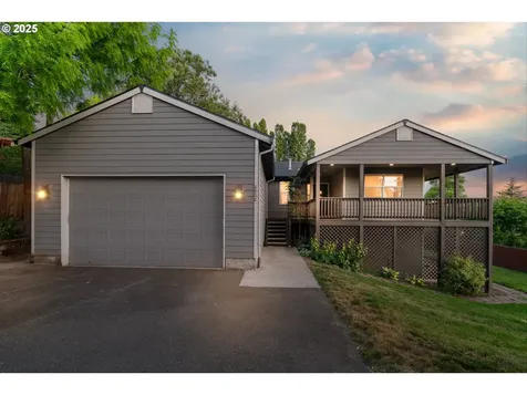 6902 SW Taylors Ferry Road Portland OR 97223