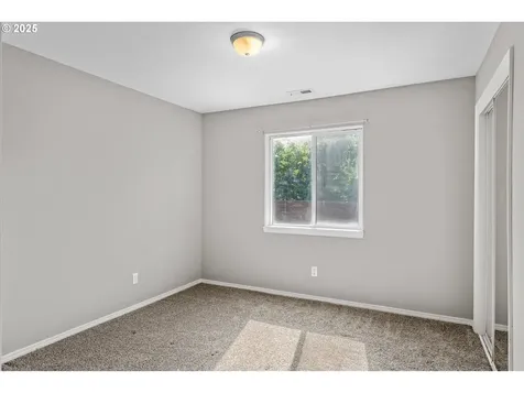 6902 SW Taylors Ferry Road Portland OR 97223