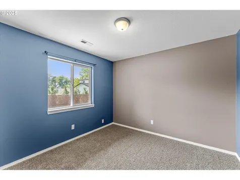6902 SW Taylors Ferry Road Portland OR 97223