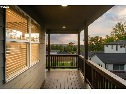 6902 SW Taylors Ferry Road Portland OR 97223