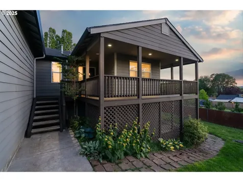 6902 SW Taylors Ferry Road Portland OR 97223