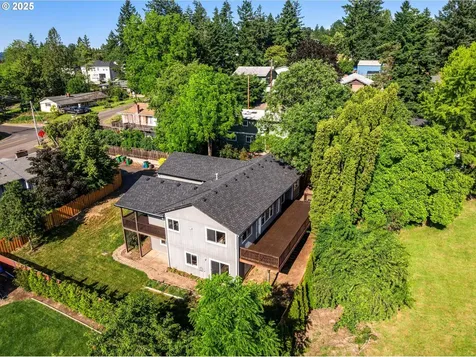 6902 SW Taylors Ferry Road Portland OR 97223