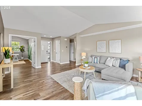 6902 SW Taylors Ferry Road Portland OR 97223