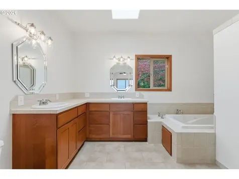 73478 Debast Road Rainier OR 97048