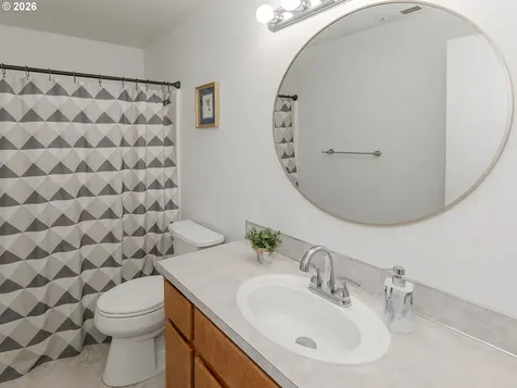 15720 NE 12th Way Vancouver WA 98684