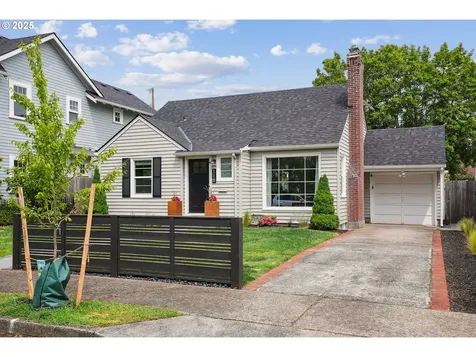 118 E 36th Street Vancouver WA 98663