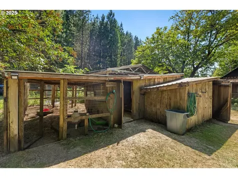 11235 S Myrtle Road Myrtle Creek OR 97457
