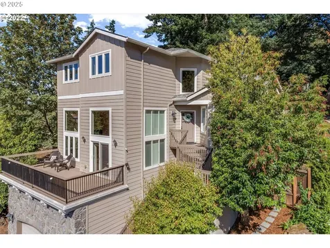 13307 SE Woodland Circle Happy Valley OR 97086