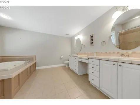 13307 SE Woodland Circle Happy Valley OR 97086