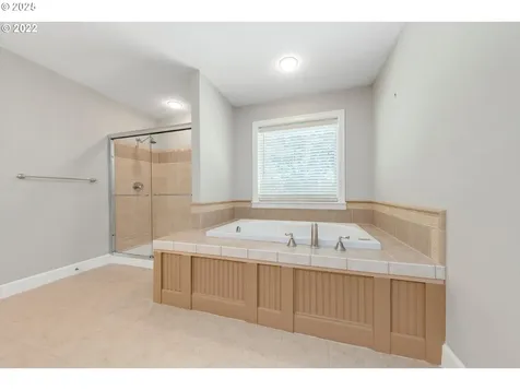 13307 SE Woodland Circle Happy Valley OR 97086