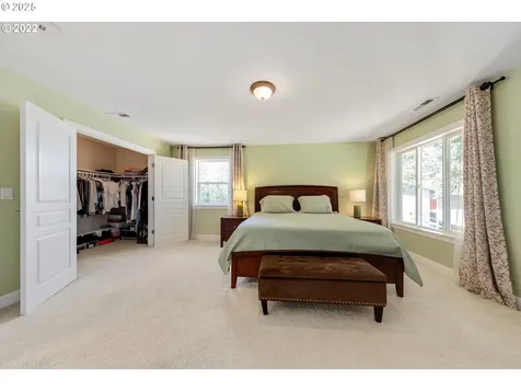 13307 SE Woodland Circle Happy Valley OR 97086