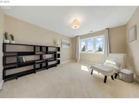 13307 SE Woodland Circle Happy Valley OR 97086