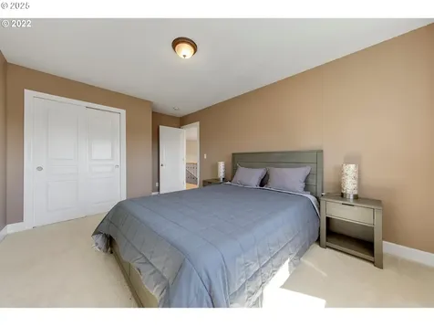 13307 SE Woodland Circle Happy Valley OR 97086