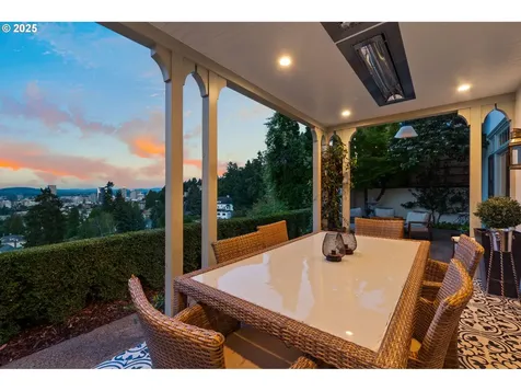 806 NW Albemarle Terrace Portland OR 97210