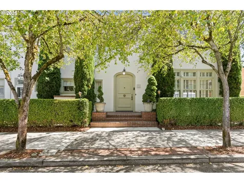 806 NW Albemarle Terrace Portland OR 97210